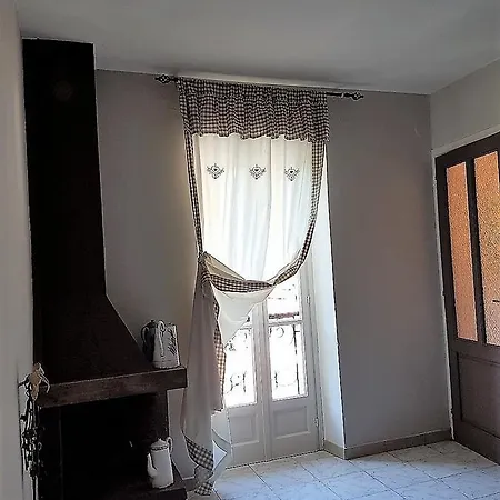 Апартаменты La Casa Di Lilly Isolabona